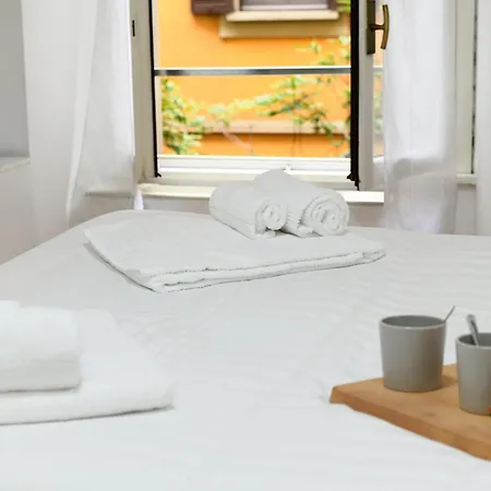 Lägenhet Nest For Two Three Min From Duomo