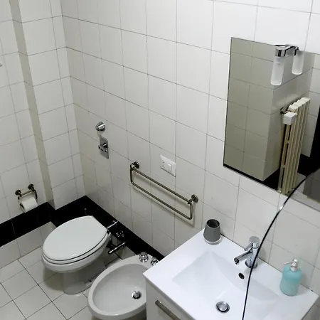 Lägenhet Nest For Two Three Min From Duomo Milano