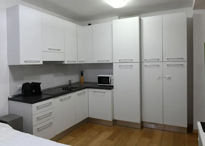 Nest For Two Three Min From Duomo Apartament Mediolan